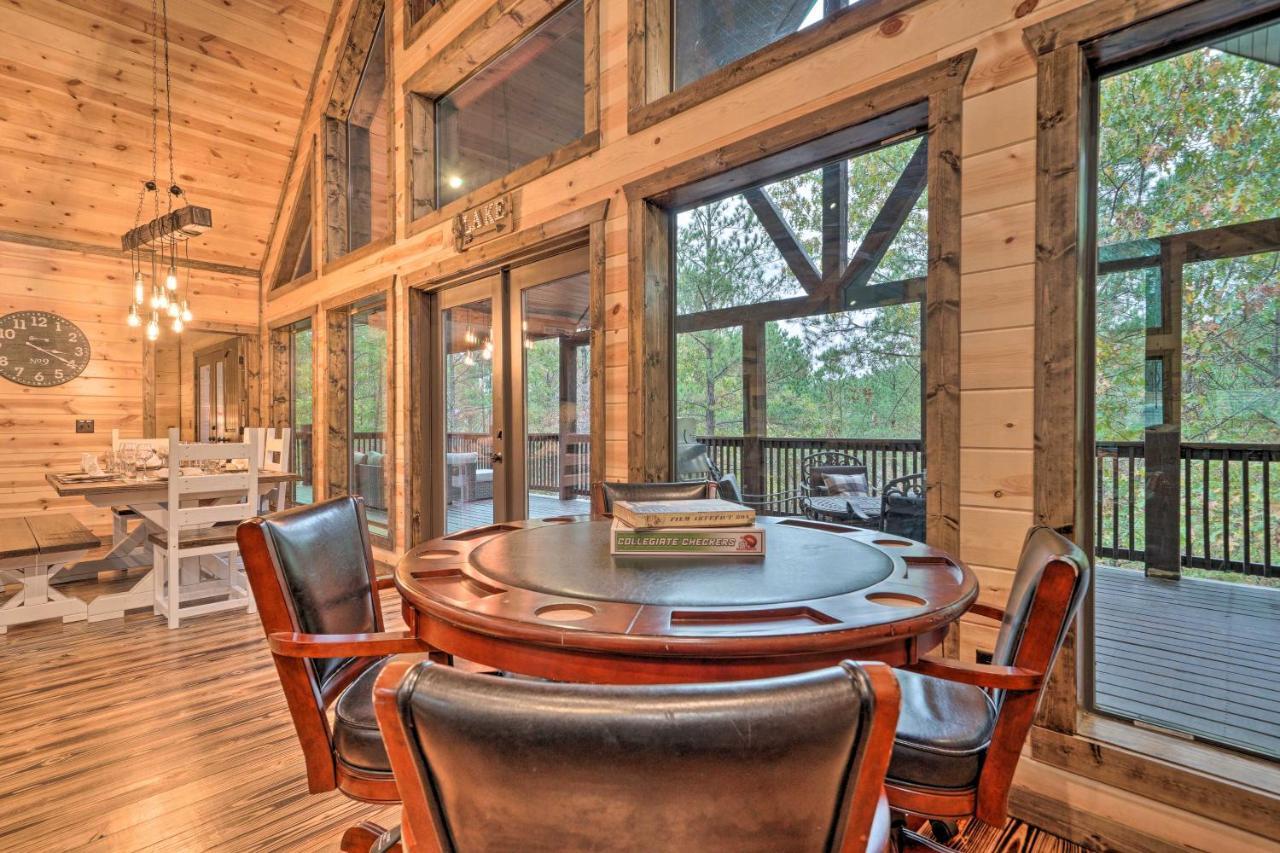 Broken Bow Cabin Deck With Hot Tub And Pool Table! Eksteriør billede