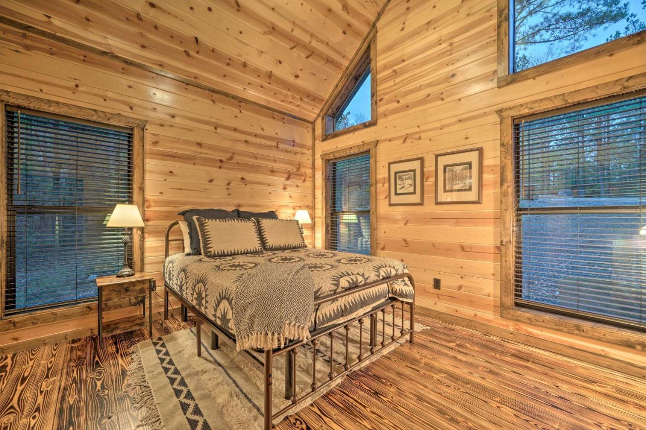 Broken Bow Cabin Deck With Hot Tub And Pool Table! Eksteriør billede