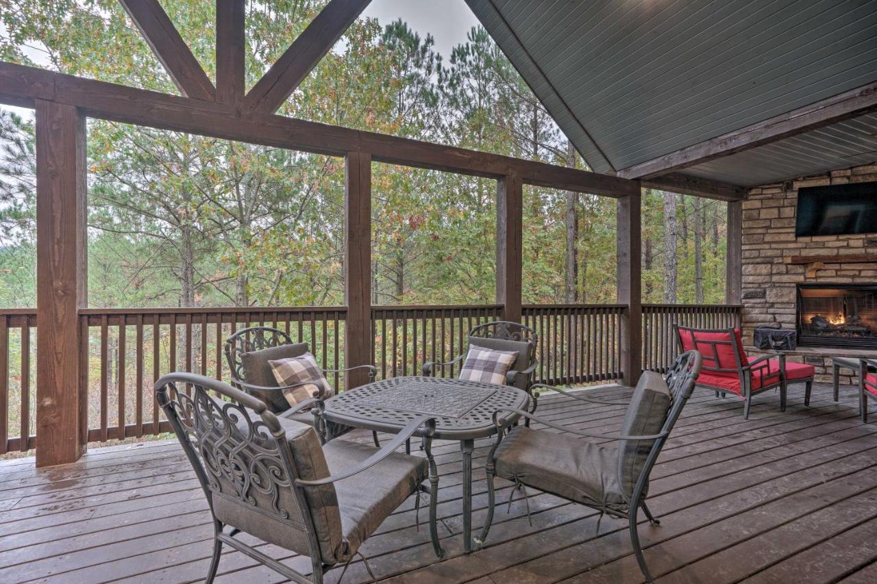 Broken Bow Cabin Deck With Hot Tub And Pool Table! Eksteriør billede