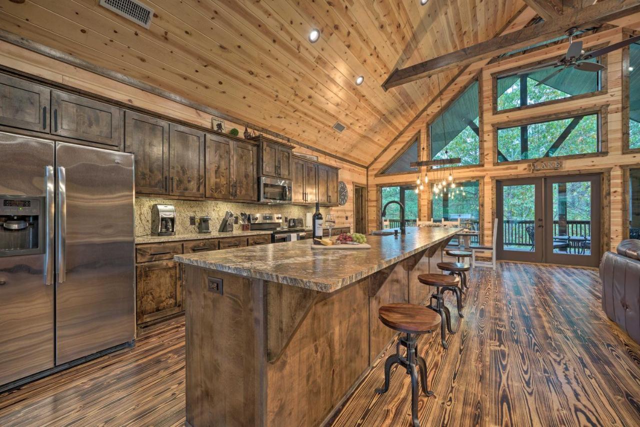 Broken Bow Cabin Deck With Hot Tub And Pool Table! Eksteriør billede